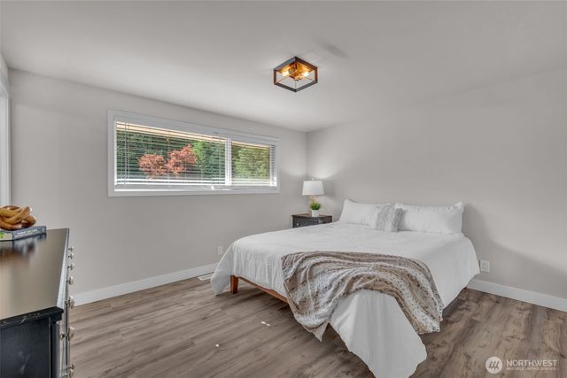 19156 66th Place NE, Kenmore, WA 98028