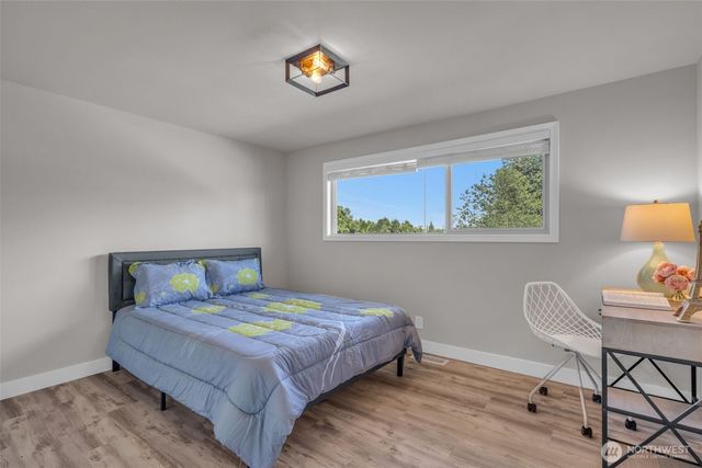 19156 66th Place NE, Kenmore, WA 98028