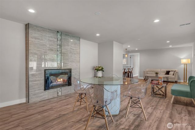 19156 66th Place NE, Kenmore, WA 98028