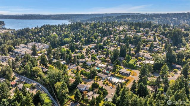 19156 66th Place NE, Kenmore, WA 98028