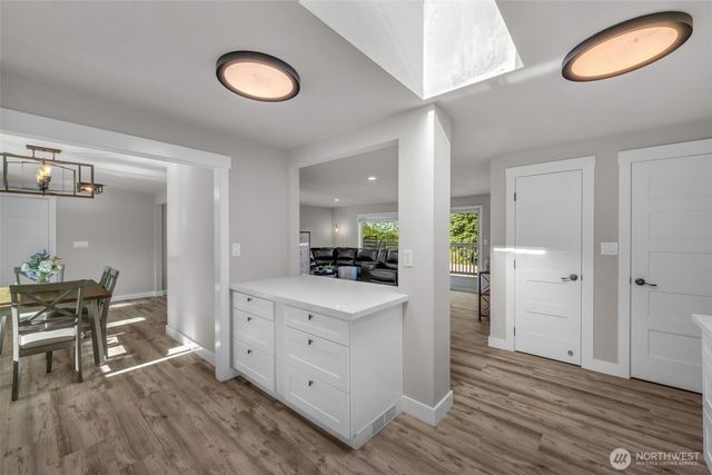 19156 66th Place NE, Kenmore, WA 98028