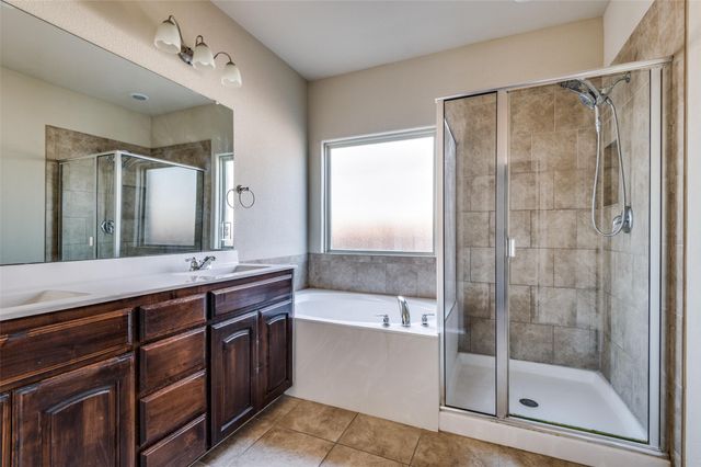 1733 Kachina Lodge Road, Fort Worth, TX 76131