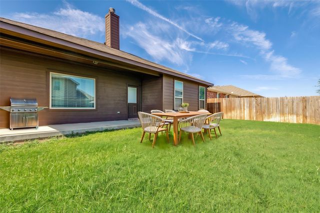 1733 Kachina Lodge Road, Fort Worth, TX 76131