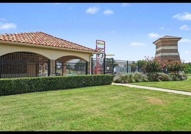 1733 Kachina Lodge Road, Fort Worth, TX 76131