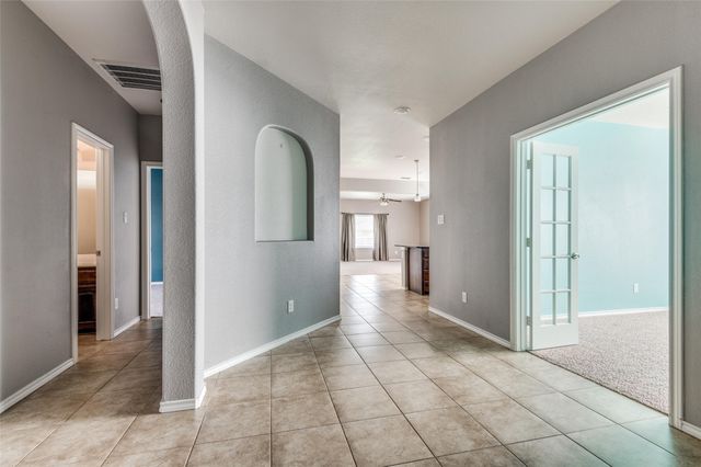 1733 Kachina Lodge Road, Fort Worth, TX 76131