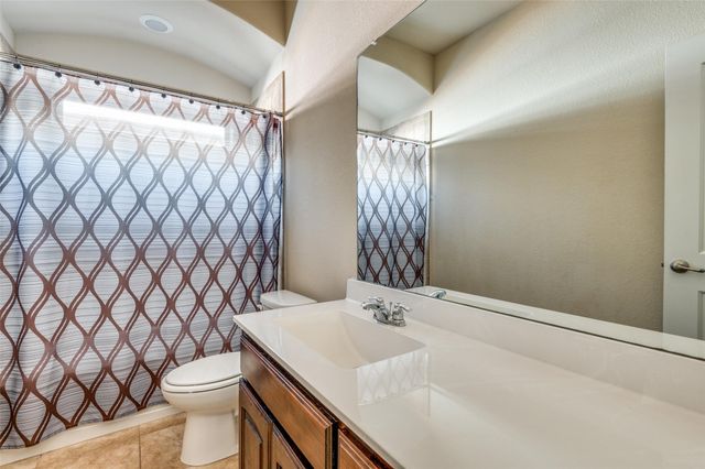 1733 Kachina Lodge Road, Fort Worth, TX 76131