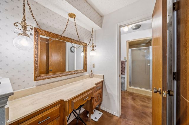 112 Charles Street, Desoto, TX 75115