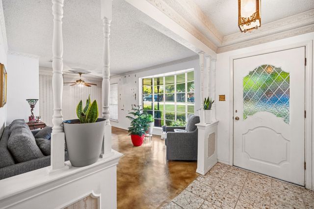 112 Charles Street, Desoto, TX 75115