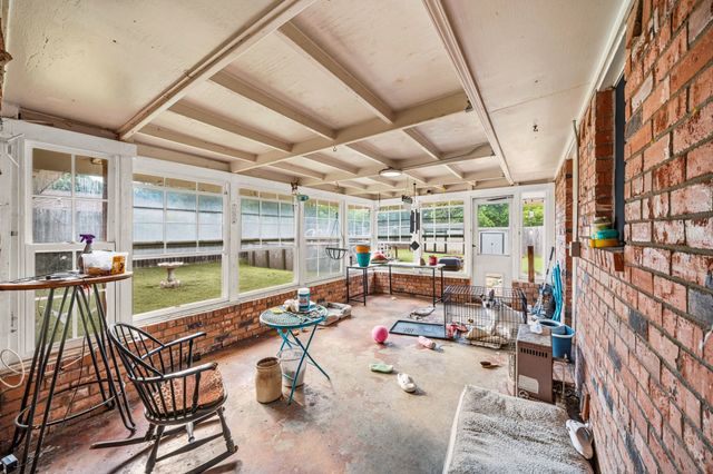 112 Charles Street, Desoto, TX 75115