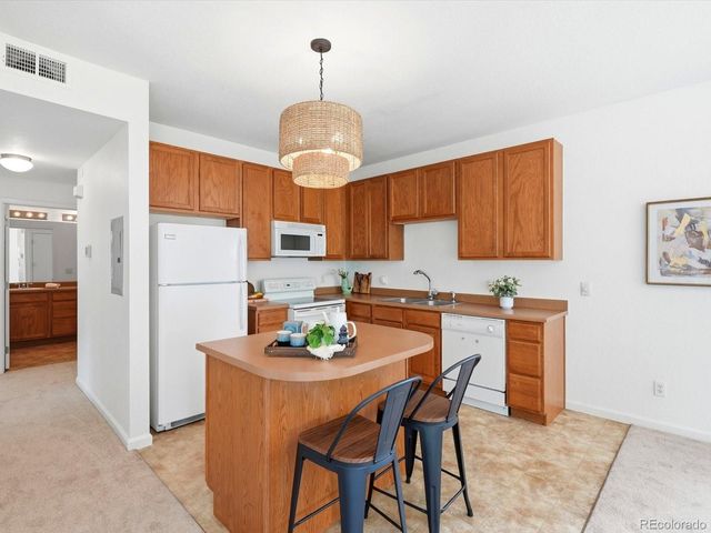 8105 E 11th Avenue 4E, Denver, CO 80220