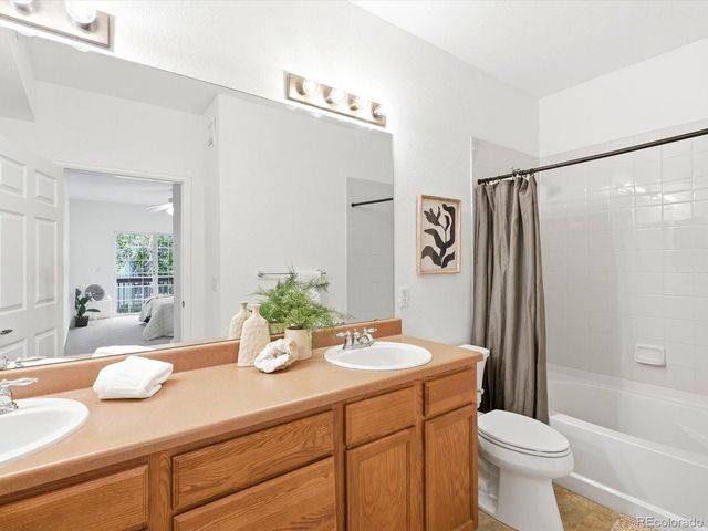 8105 E 11th Avenue 4E, Denver, CO 80220