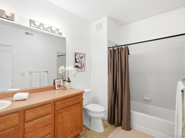 8105 E 11th Avenue 4E, Denver, CO 80220