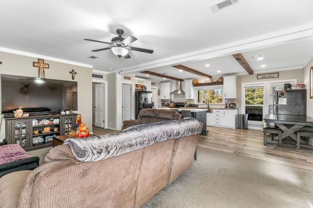 1255 Raintree Lakes Circle, Big Sandy, TX 75755