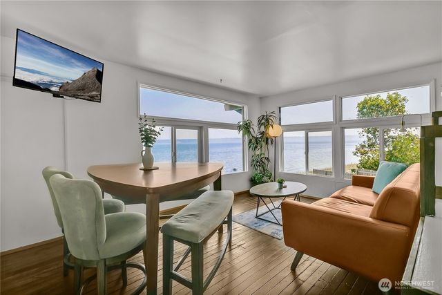 14024 Glen Acres Road SW, Vashon, WA 98070