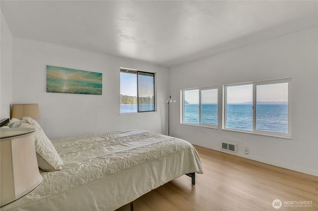 14024 Glen Acres Road SW, Vashon, WA 98070