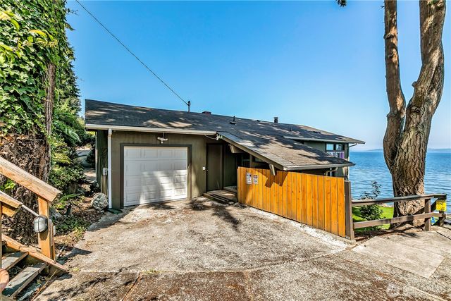 14024 Glen Acres Road SW, Vashon, WA 98070
