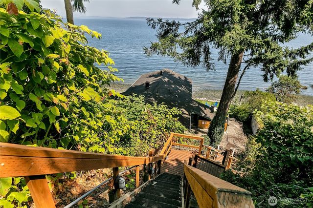 14024 Glen Acres Road SW, Vashon, WA 98070