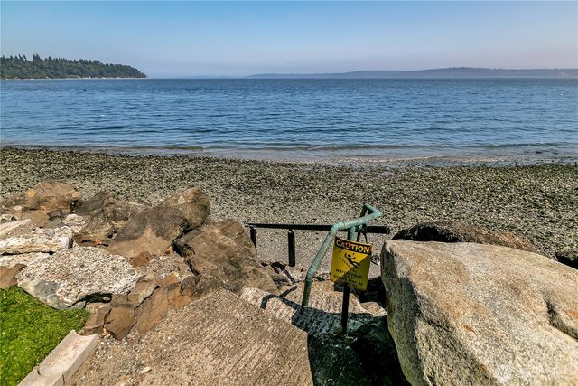 14024 Glen Acres Road SW, Vashon, WA 98070