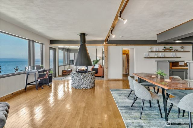 14024 Glen Acres Road SW, Vashon, WA 98070