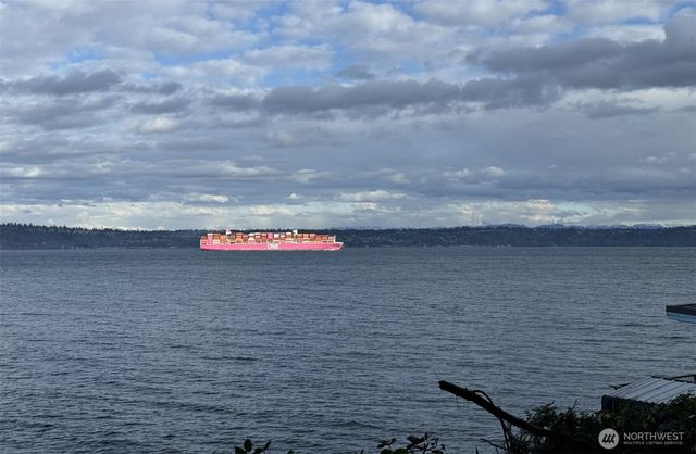 14024 Glen Acres Road SW, Vashon, WA 98070