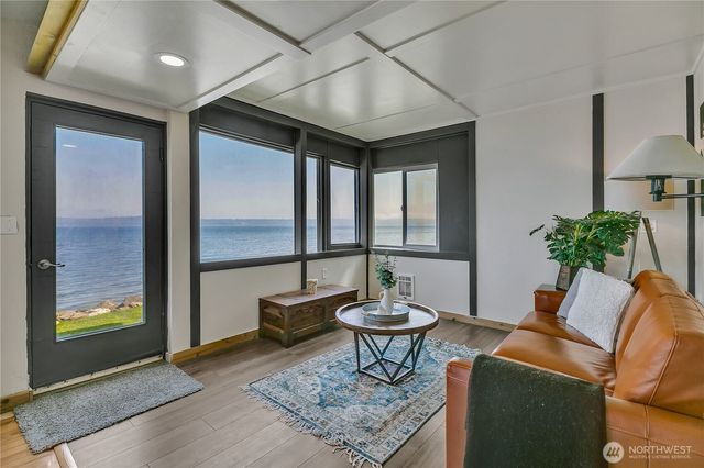 14024 Glen Acres Road SW, Vashon, WA 98070