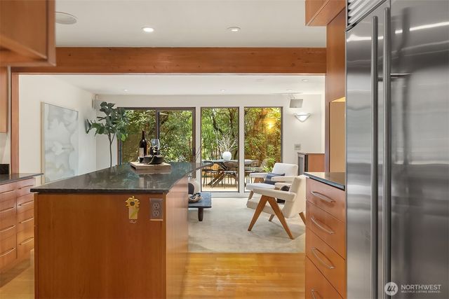 10020 NE 27th Street, Bellevue, WA 98004