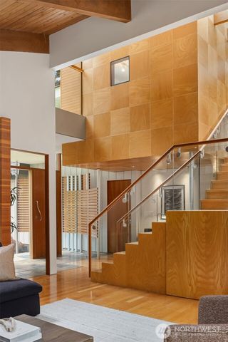 10020 NE 27th Street, Bellevue, WA 98004