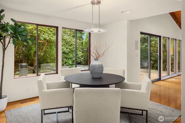 10020 NE 27th Street, Bellevue, WA 98004