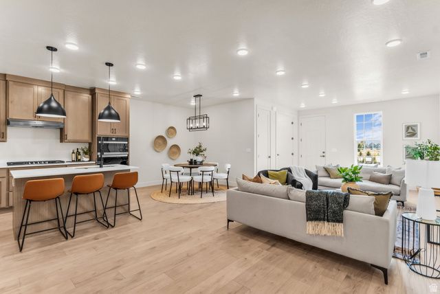 773 S GREENWAY DR, Springville, UT 84663
