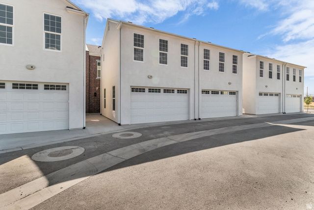 773 S GREENWAY DR, Springville, UT 84663