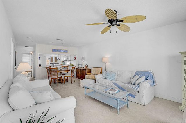 845 BENJAMIN FRANKLIN DRIVE 402, Sarasota, FL 34236