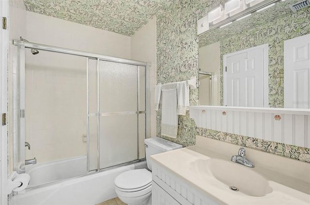 845 BENJAMIN FRANKLIN DRIVE 402, Sarasota, FL 34236