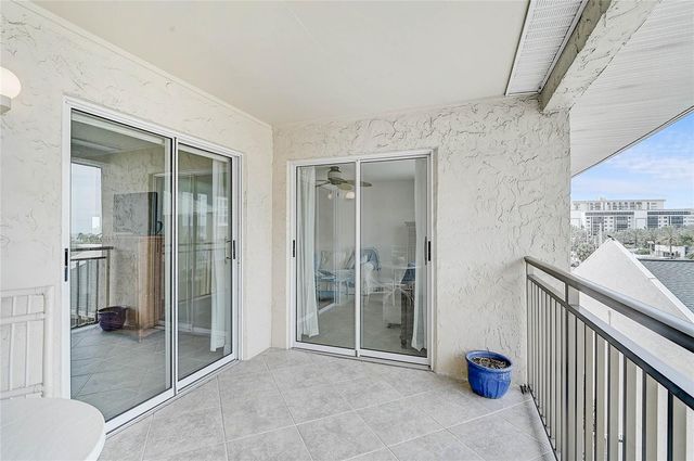 845 BENJAMIN FRANKLIN DRIVE 402, Sarasota, FL 34236