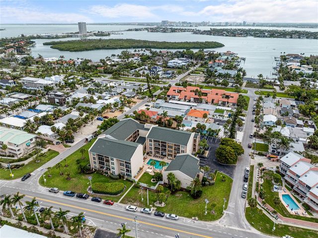 845 BENJAMIN FRANKLIN DRIVE 402, Sarasota, FL 34236