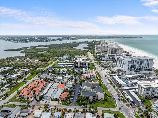 845 BENJAMIN FRANKLIN DRIVE 402, Sarasota, FL 34236