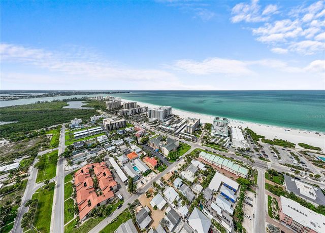 845 BENJAMIN FRANKLIN DRIVE 402, Sarasota, FL 34236