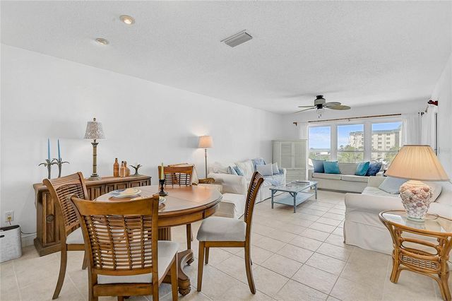 845 BENJAMIN FRANKLIN DRIVE 402, Sarasota, FL 34236