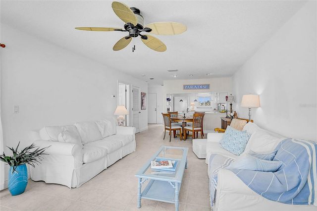 845 BENJAMIN FRANKLIN DRIVE 402, Sarasota, FL 34236