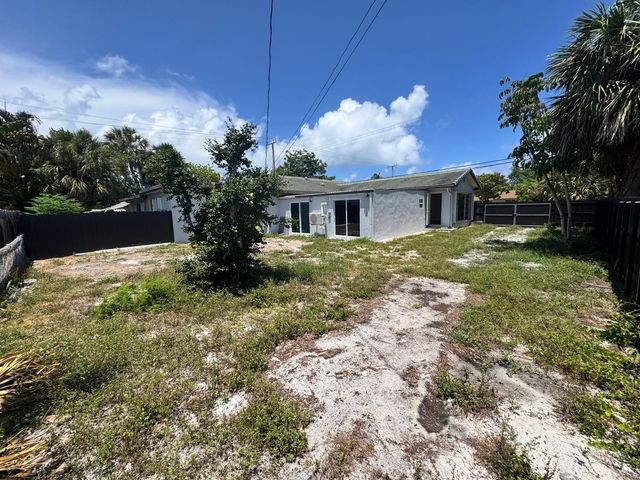 1101 S Seacrest Boulevard, Boynton Beach, FL 33435