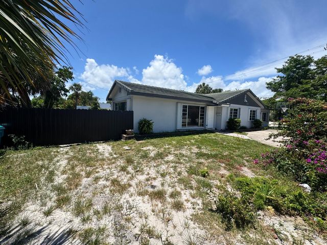1101 S Seacrest Boulevard, Boynton Beach, FL 33435