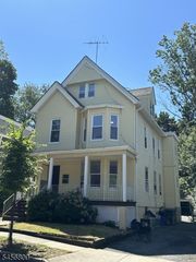 84 Arnold Ter, South Orange Village Twp., NJ 07079