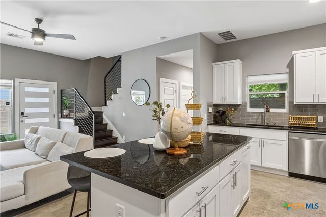 504 Blackson Avenue B, Austin, TX 78752