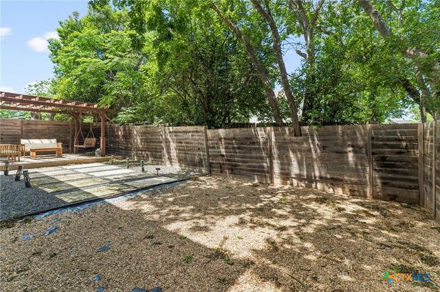 504 Blackson Avenue B, Austin, TX 78752