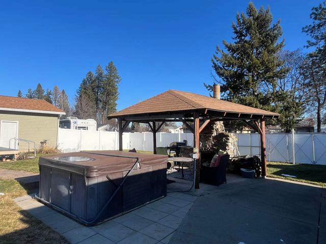 207 W Hoerner Ave, Spokane, WA 99218