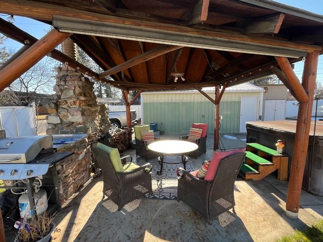 207 W Hoerner Ave, Spokane, WA 99218