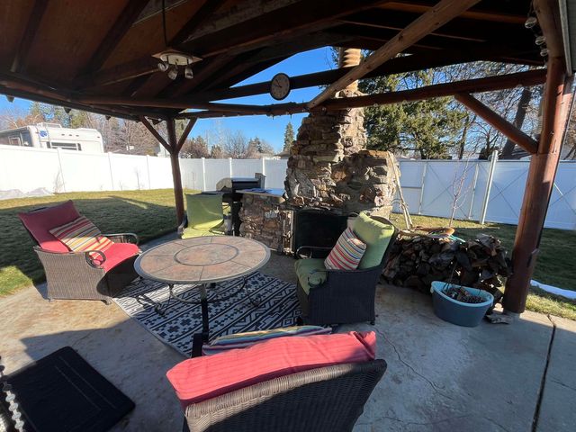 207 W Hoerner Ave, Spokane, WA 99218