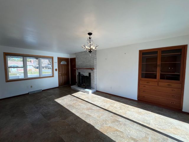 207 W Hoerner Ave, Spokane, WA 99218