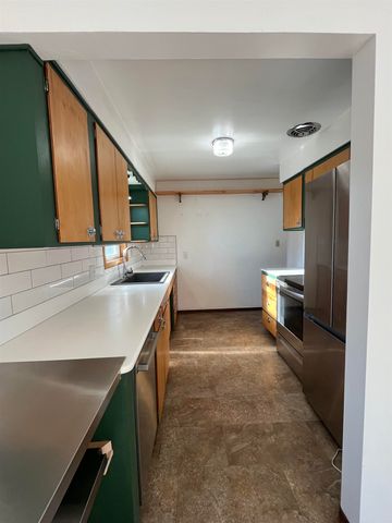 207 W Hoerner Ave, Spokane, WA 99218