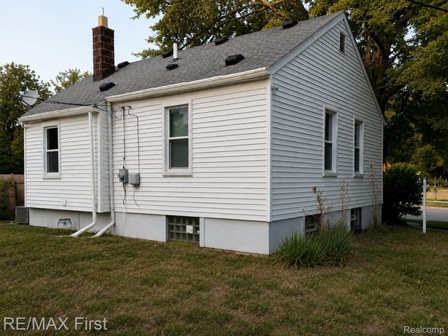 15310 Novara Street, Detroit, MI 48205