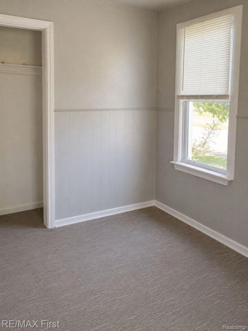15310 Novara Street, Detroit, MI 48205